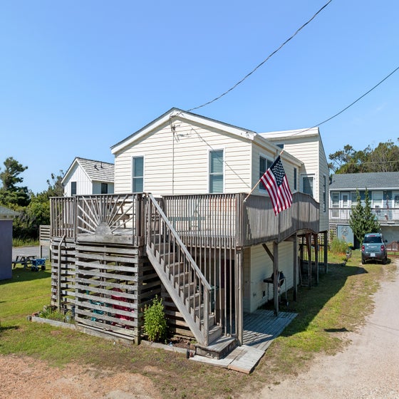 SN6232A: South Nags Head 6232A | Front Exterior