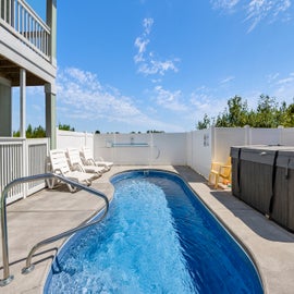 WR453: Fore Reel Life | Private Pool Area w/ Hot Tub