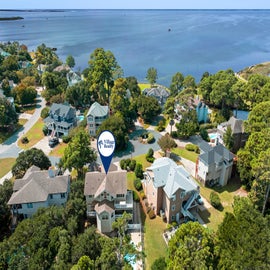 CL331: Lighthouse Jewel | Aerial View Facing West