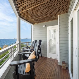 PC1016: PC Beach | Private Soundfront Deck